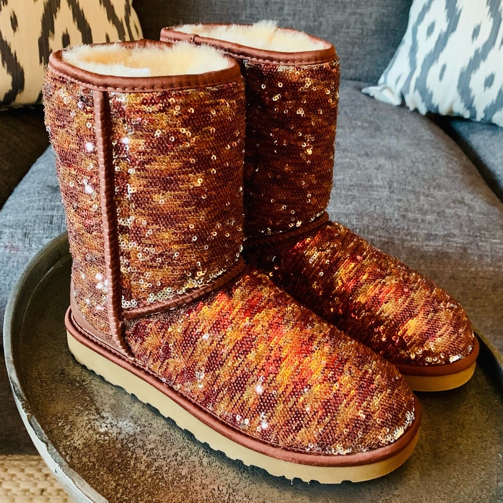 UGG Limited Edition Leopard Sequin Classic Short Boots Rare Sz 7